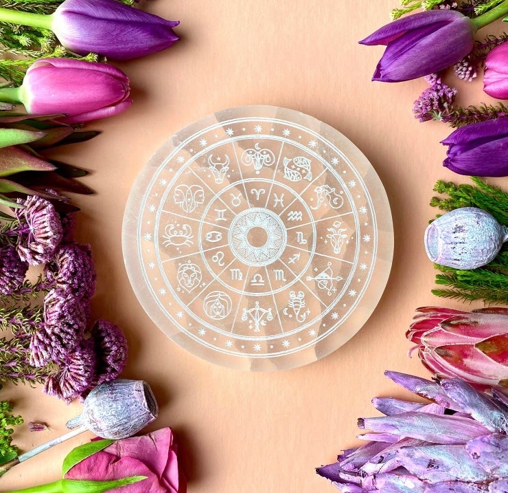 Zodiac selenite charging plate