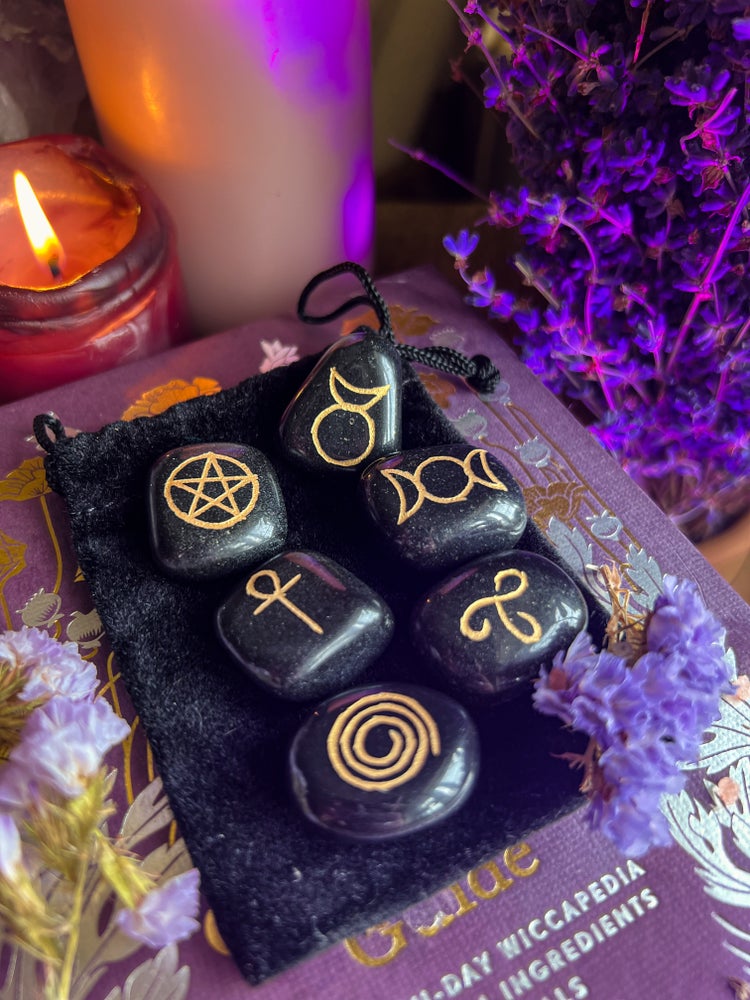 Black agate Wiccan symbols