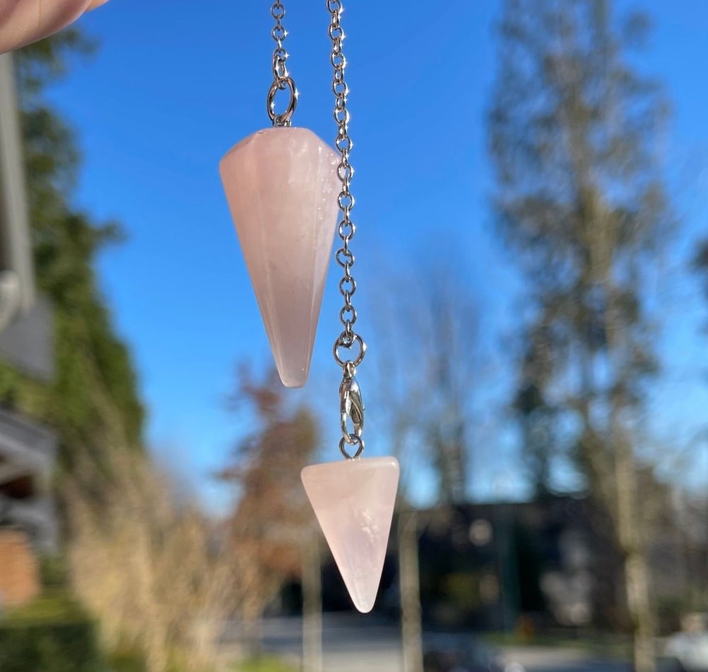 Rose quartz pendulum