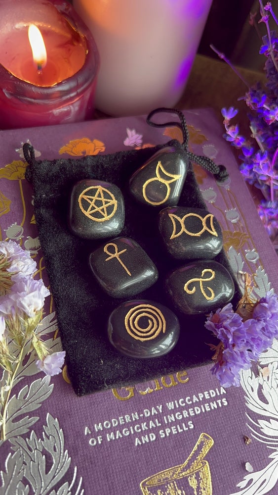 Black agate Wiccan symbols